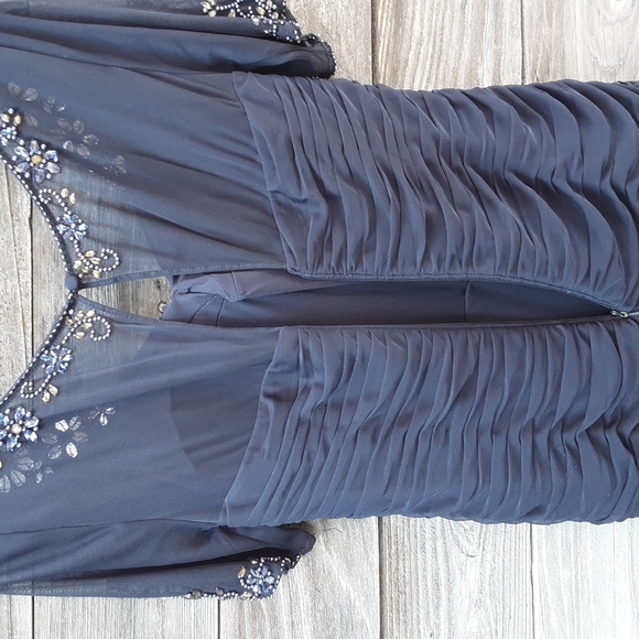 Adrianna Papell Occasions blue formal dress size 6 - Picture 5 of 16